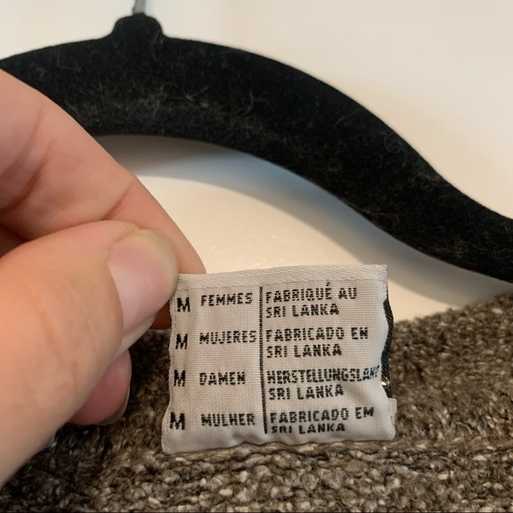 Columbia | V-Neck Sweater - Picture 14 of 15